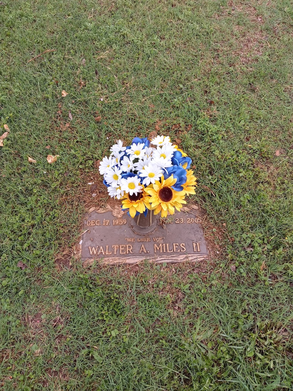 Cedar Hill Memorial Park Cemetery | 8301 Mansfield Hwy, Arlington, TX 76001 | Phone: (817) 478-1878