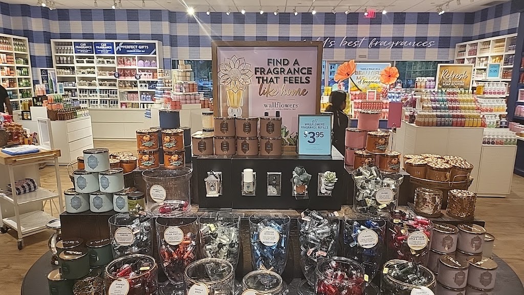 Bath & Body Works | 1500 Posner Blvd, Davenport, FL 33837, USA | Phone: (863) 353-3050