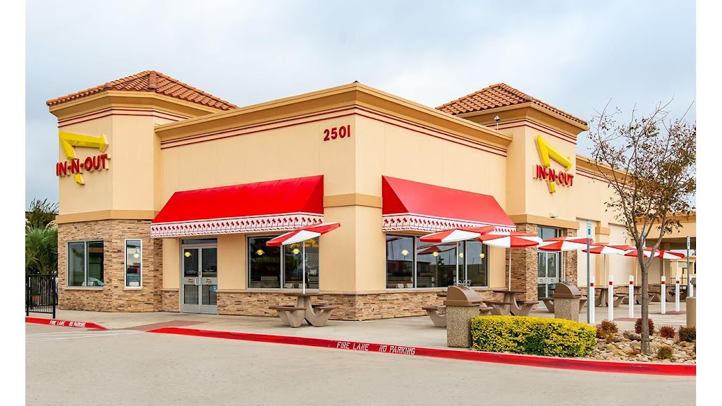 In-N-Out Burger | 2501 N Tarrant Pkwy, Fort Worth, TX 76177 | Phone: (800) 786-1000