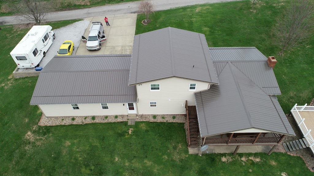 Top Notch Exteriors LLC | 305 Davis St, Shipshewana, IN 46565, USA | Phone: (574) 349-8140