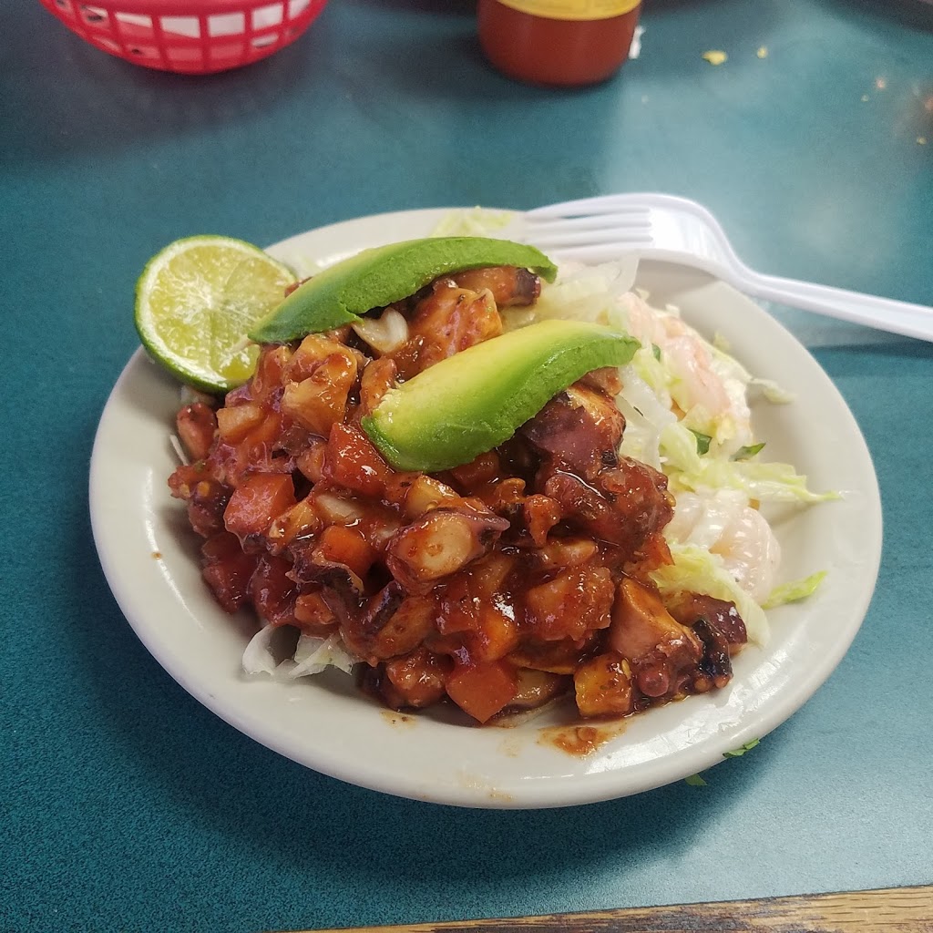 Mariscos La Reyna #3 | 1818 S Buckner Blvd, Dallas, TX 75217, USA | Phone: (214) 309-2519