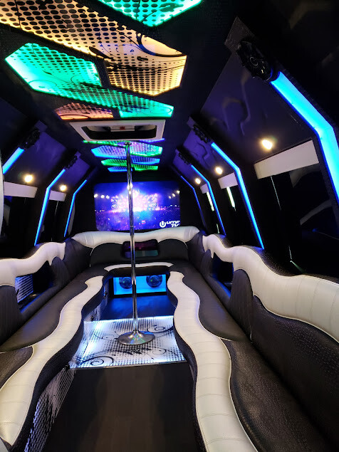 Boston Party Bus Rentals | 14 Cherry St, Medford, MA 02155, United States | Phone: (617) 580-0799