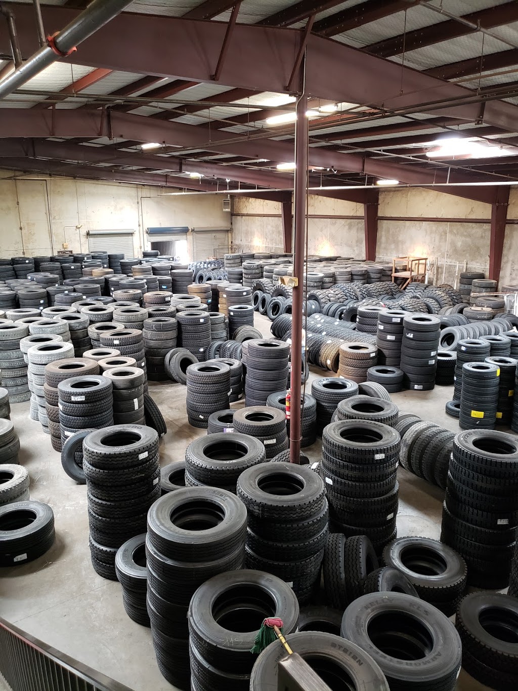 Parkerson Tire & Casing Supply | 3900 E Loop 820 S, Fort Worth, TX 76119, USA | Phone: (817) 457-3397