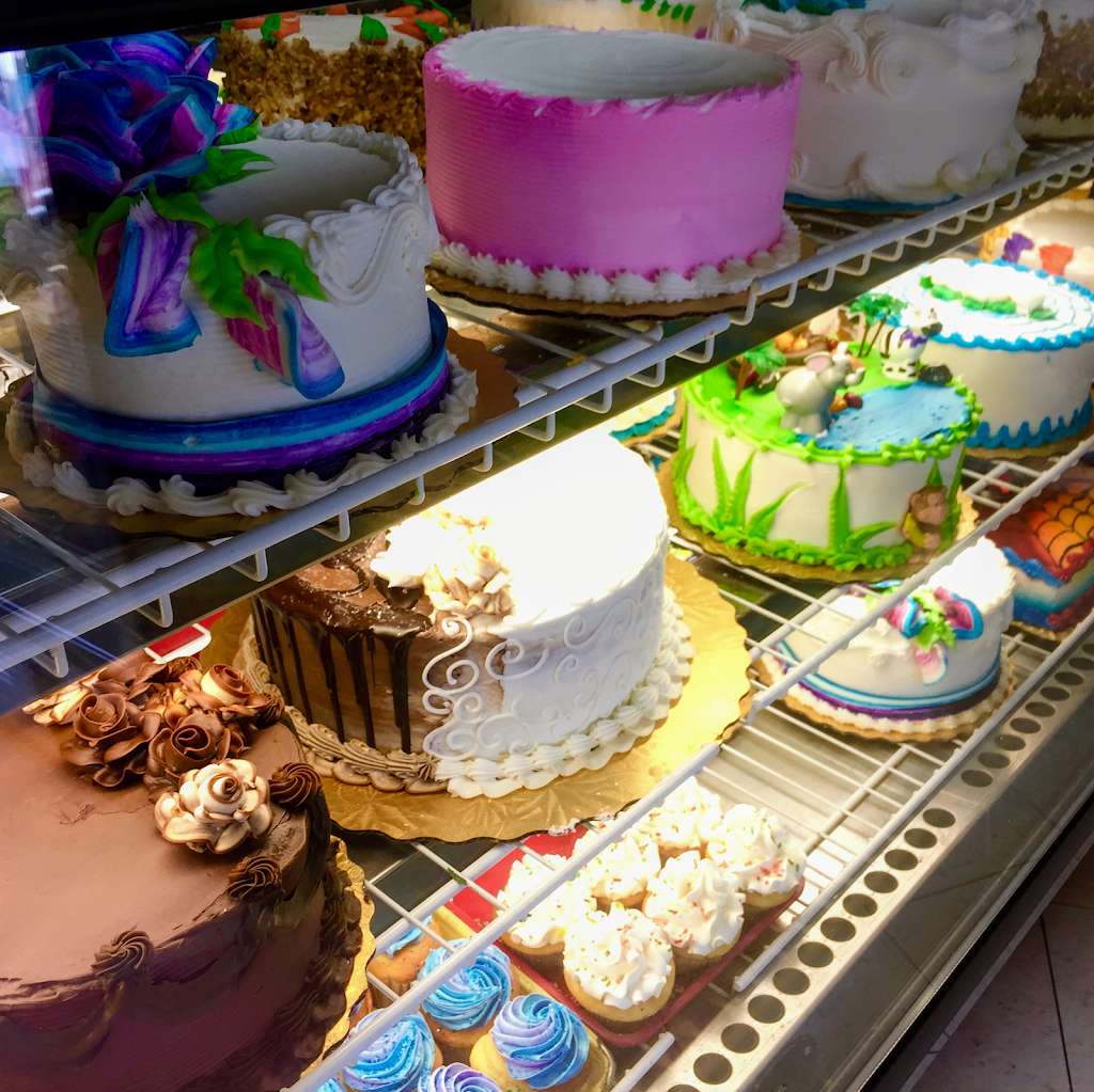 Robertos Bakery | 23807 Van Born Rd, Taylor, MI 48180, USA | Phone: (313) 292-6621