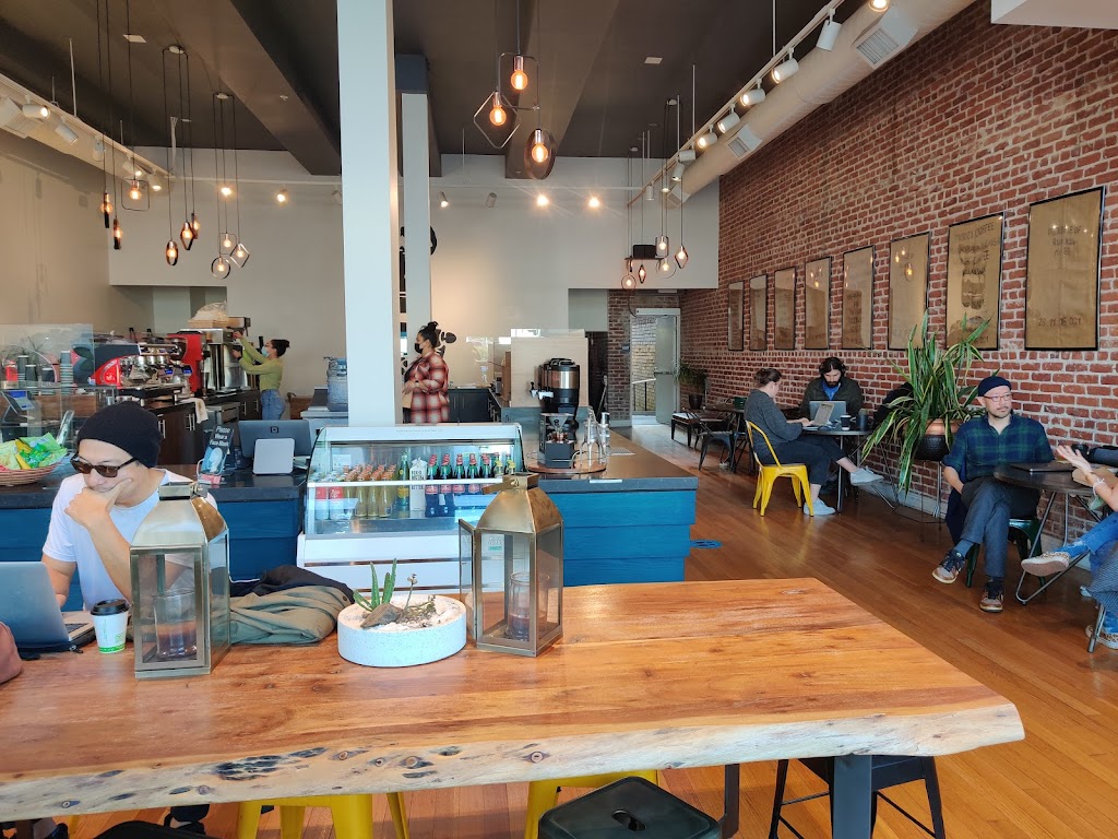 Silverback Coffee of Rwanda | 400 S Hope St, Los Angeles, CA 90071, USA | Phone: (213) 947-3128