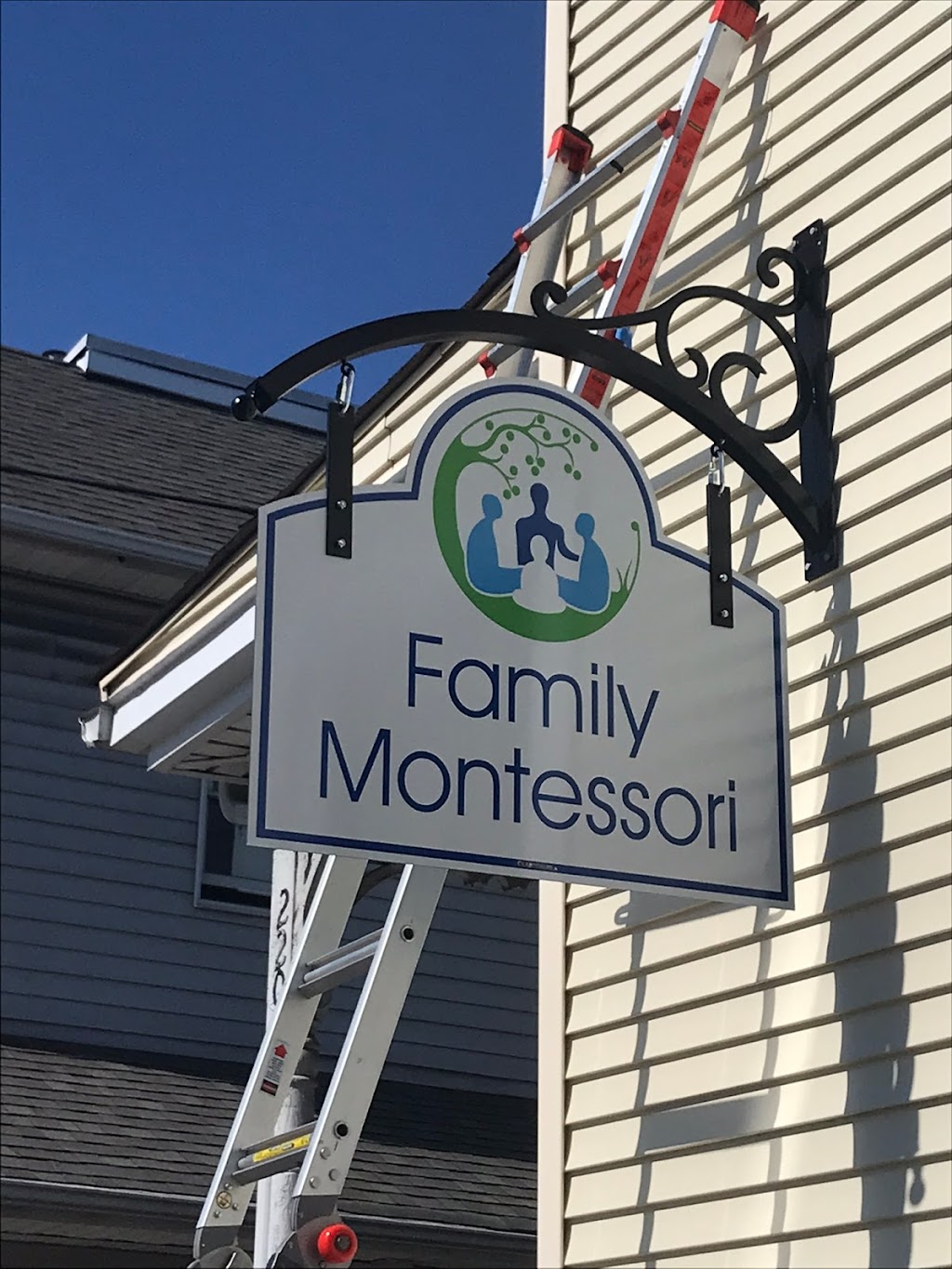 Family Montessori of Lebanon | 220 E Main St, Lebanon, OH 45036, USA | Phone: (513) 800-8023