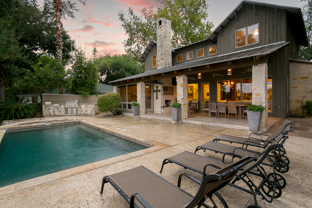 Kendra Wray Team, Keller Williams Heritage Realty 8610 FM725