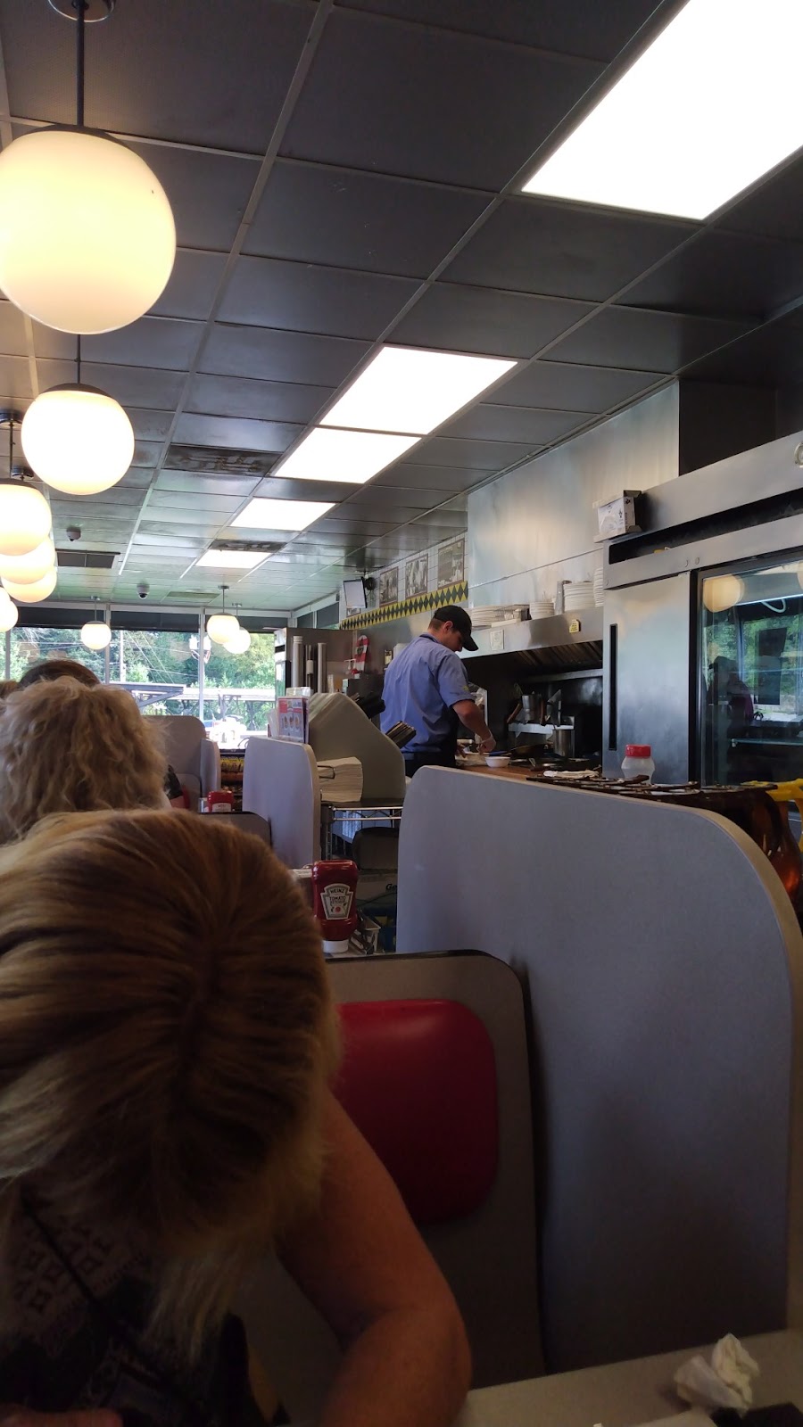 Waffle House | 805 West Ave, Cartersville, GA 30120, USA | Phone: (770) 387-2271