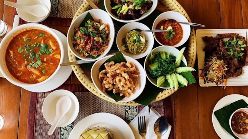 Sunny Thai | 4306 Matlock Rd #108, Arlington, TX 76018, USA | Phone: (817) 617-2216