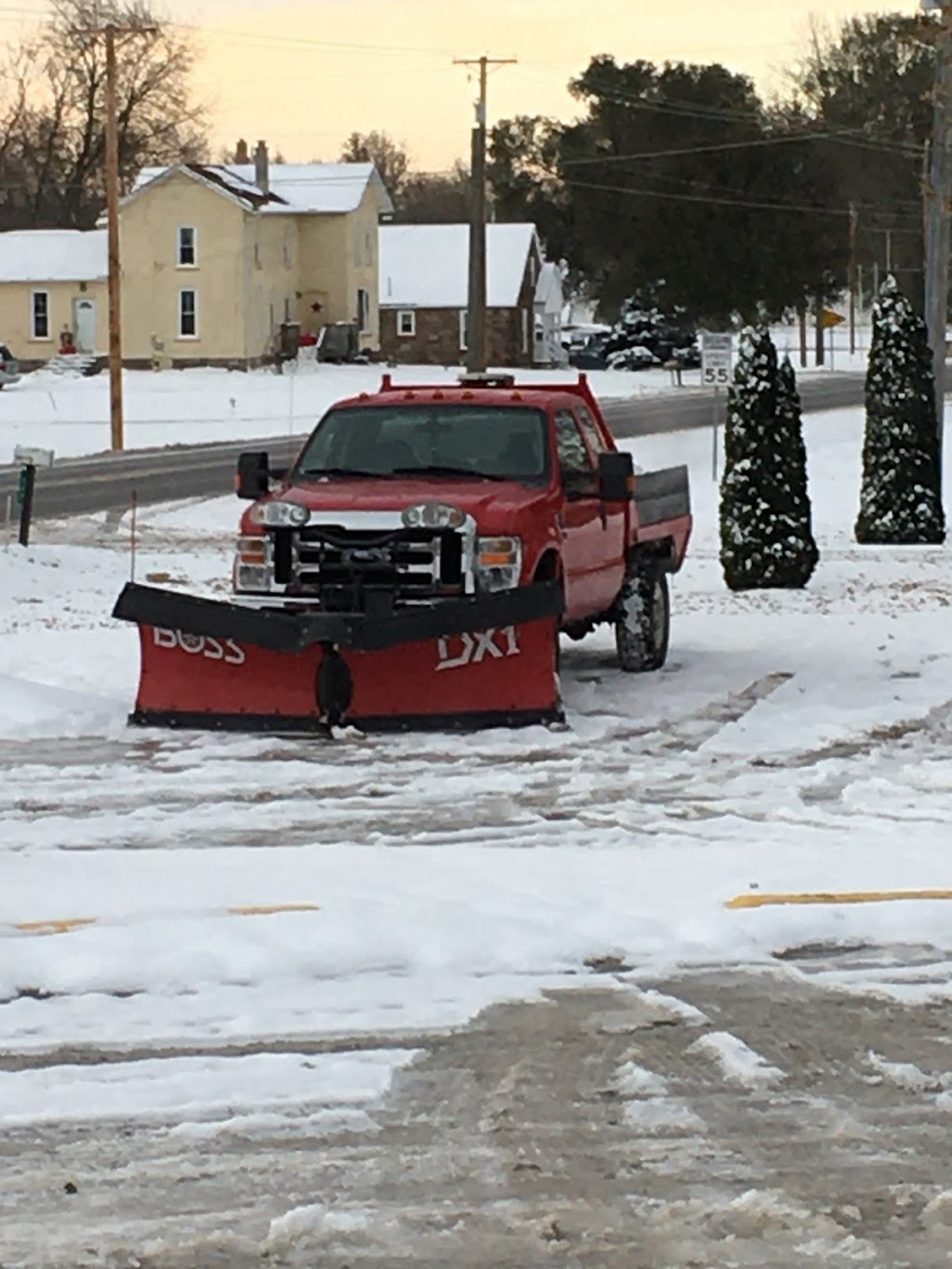 Tims Home service & snowplowing - Lawn care | 406 S Main St, Wolcottville, IN 46795, USA | Phone: (260) 350-3296