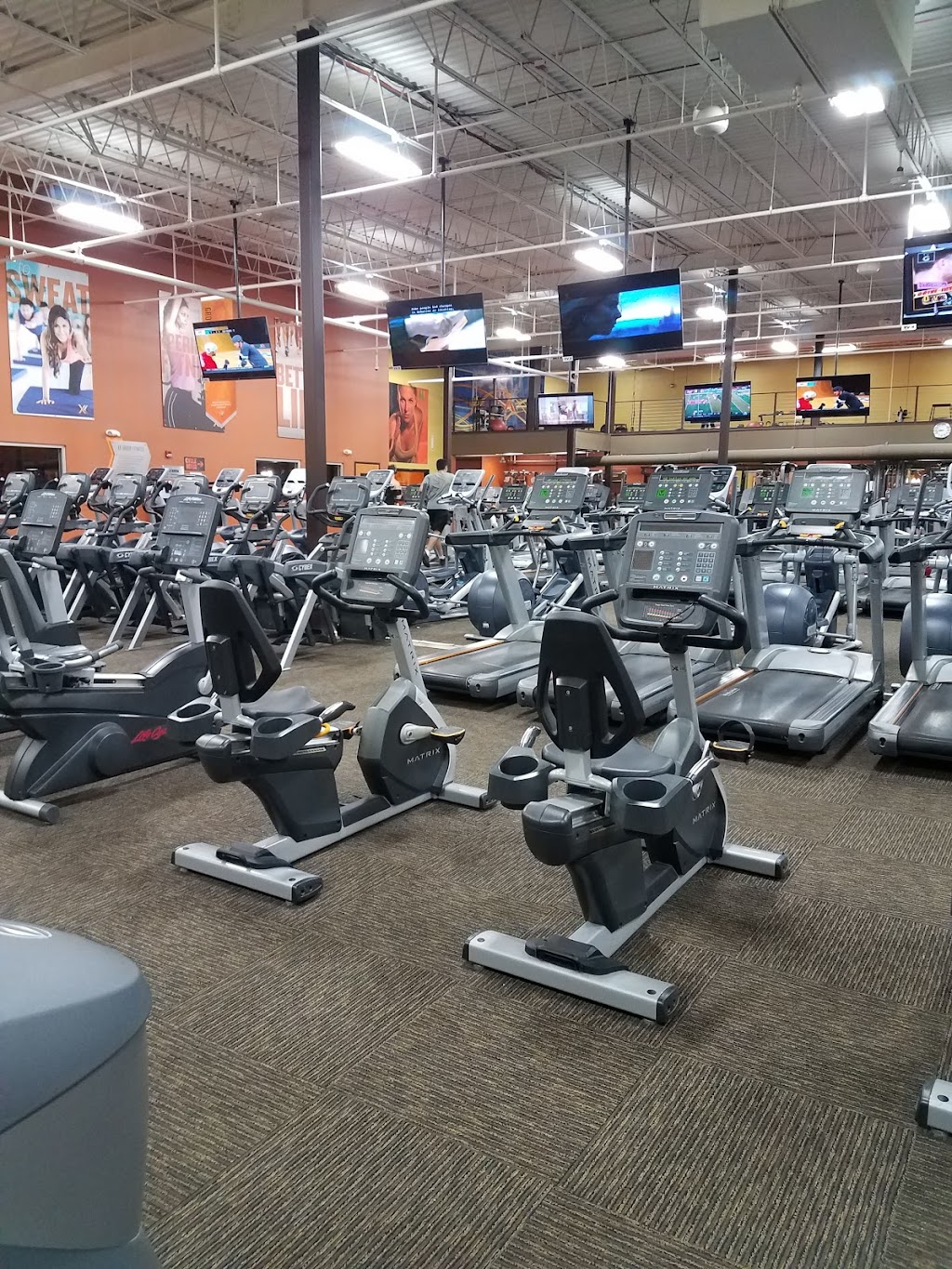 Xperience Fitness Greenfield | 6251 S 27th St, Greenfield, WI 53221, USA | Phone: (414) 269-2677