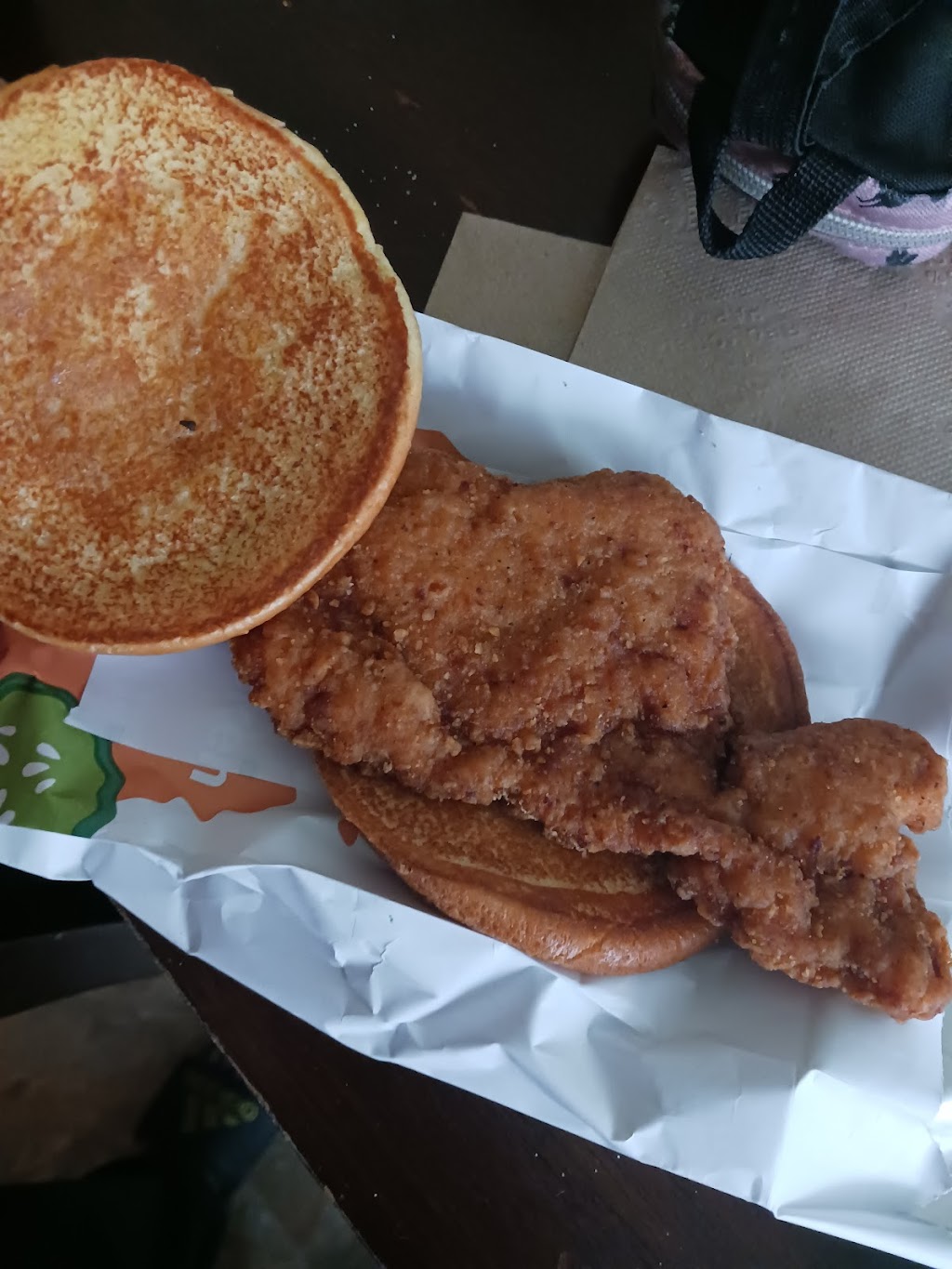 krispy Krunchy Chicken | 18525 W 7 Mile Rd, Detroit, MI 48219, USA | Phone: (313) 246-6900