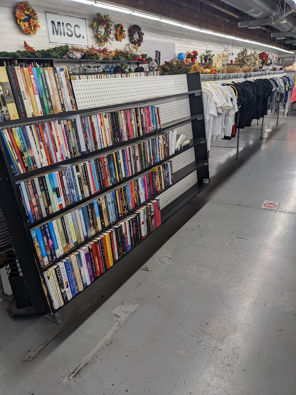 Community Thrift Store | 19720 Arrow Hwy, Covina, CA 91724, USA | Phone: (626) 331-5122