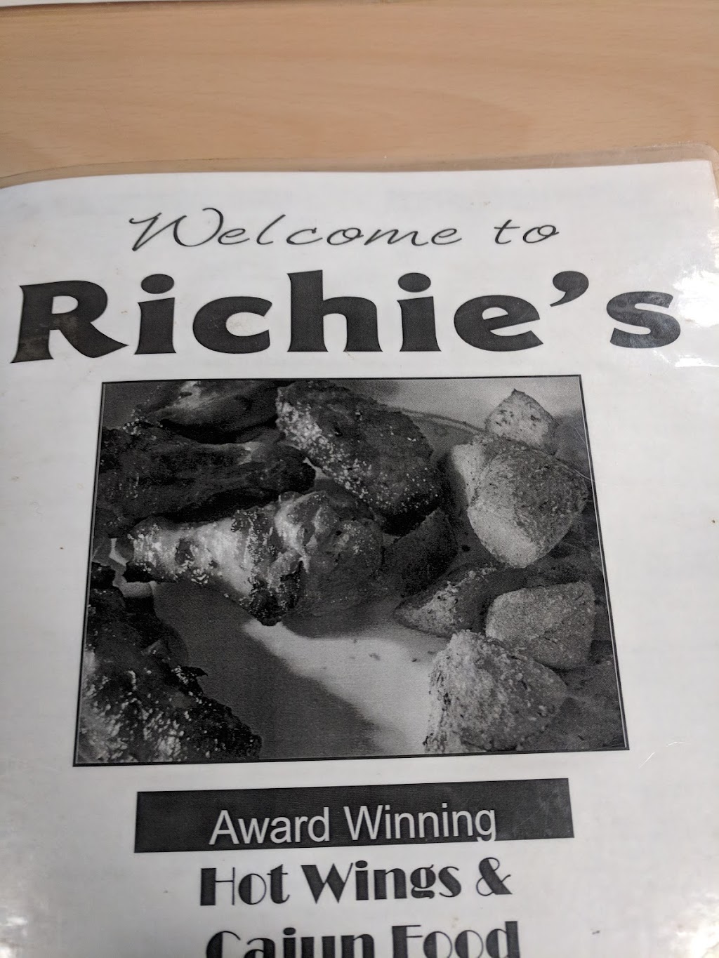 Richies Hot Wings | 2934 US-31W, White House, TN 37188 | Phone: (615) 672-2491