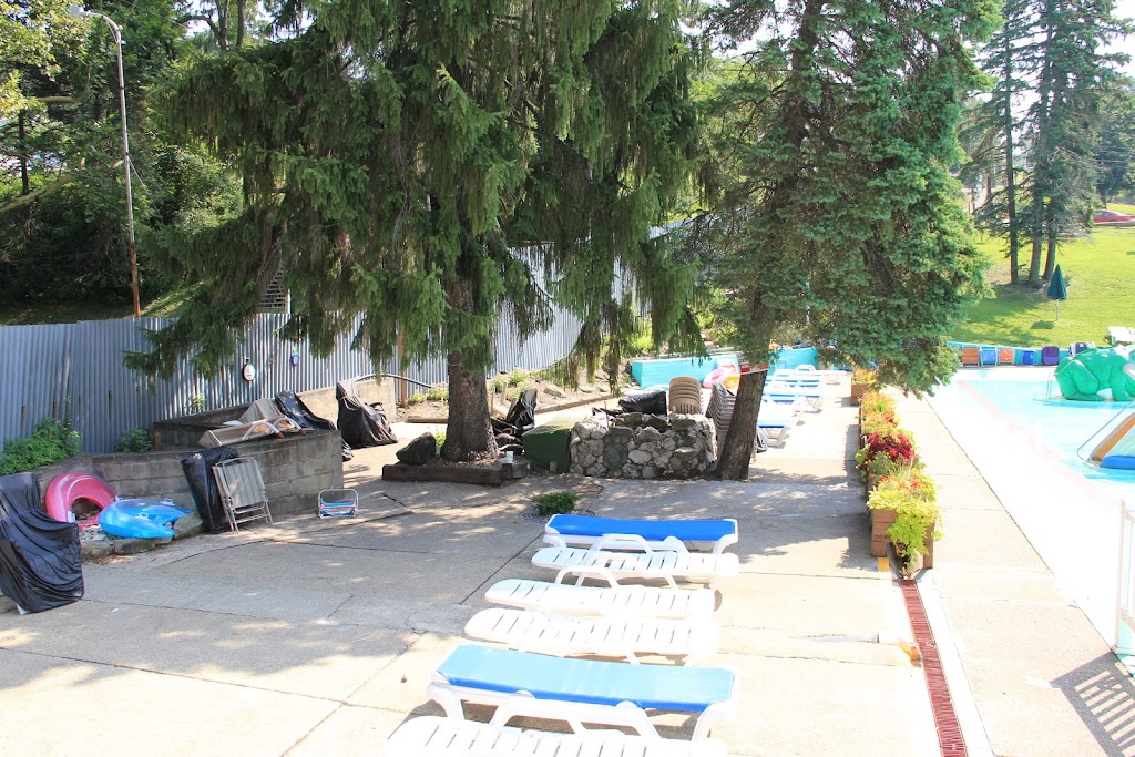 Pine Cove Beach Club & RV Resort | 1495 Rte 481, Charleroi, PA 15022, USA | Phone: (724) 239-2900