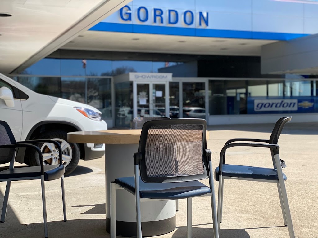 Gordon Chevrolet Collision Center | 31850 Ford Road Door 2, Garden City, MI 48135, USA | Phone: (734) 237-7162