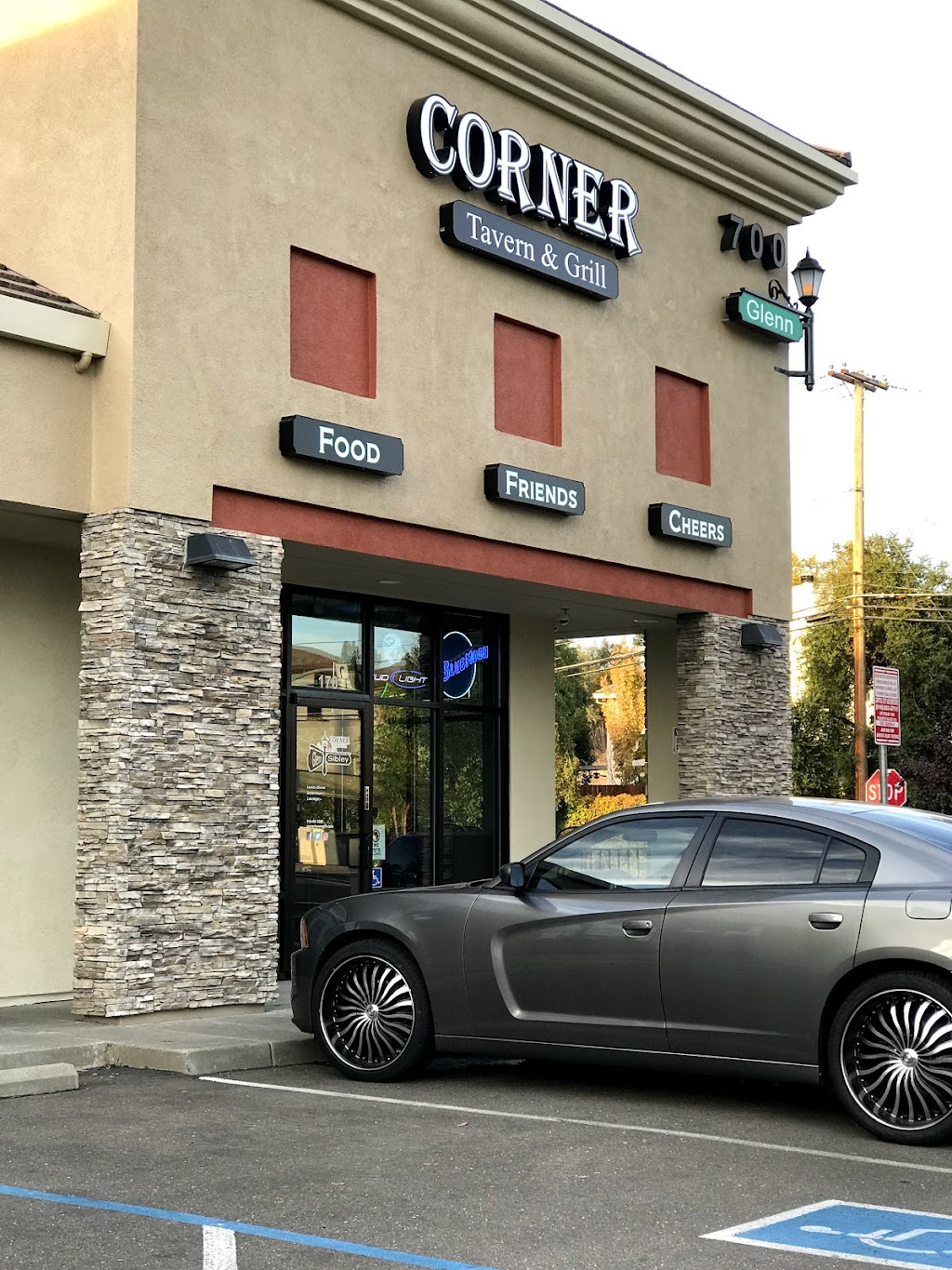 Corner Tavern & Grill | 700 Glenn Dr, Folsom, CA 95630, USA | Phone: (916) 467-7800