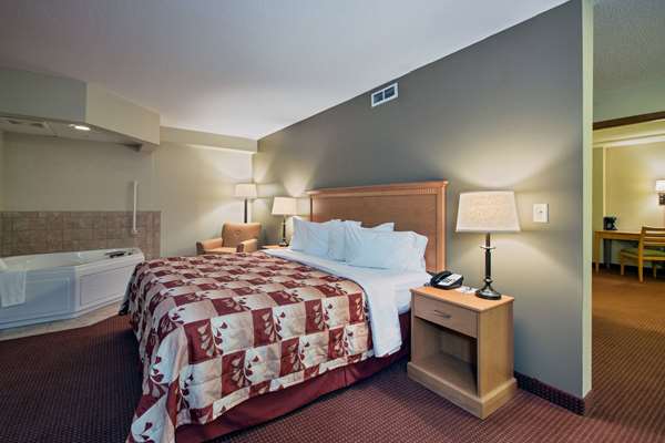 AmeriVu Inn and Suites -Waconia/Minneapolis | 550 Cherry Dr, Waconia, MN 55387, USA | Phone: (952) 442-8787