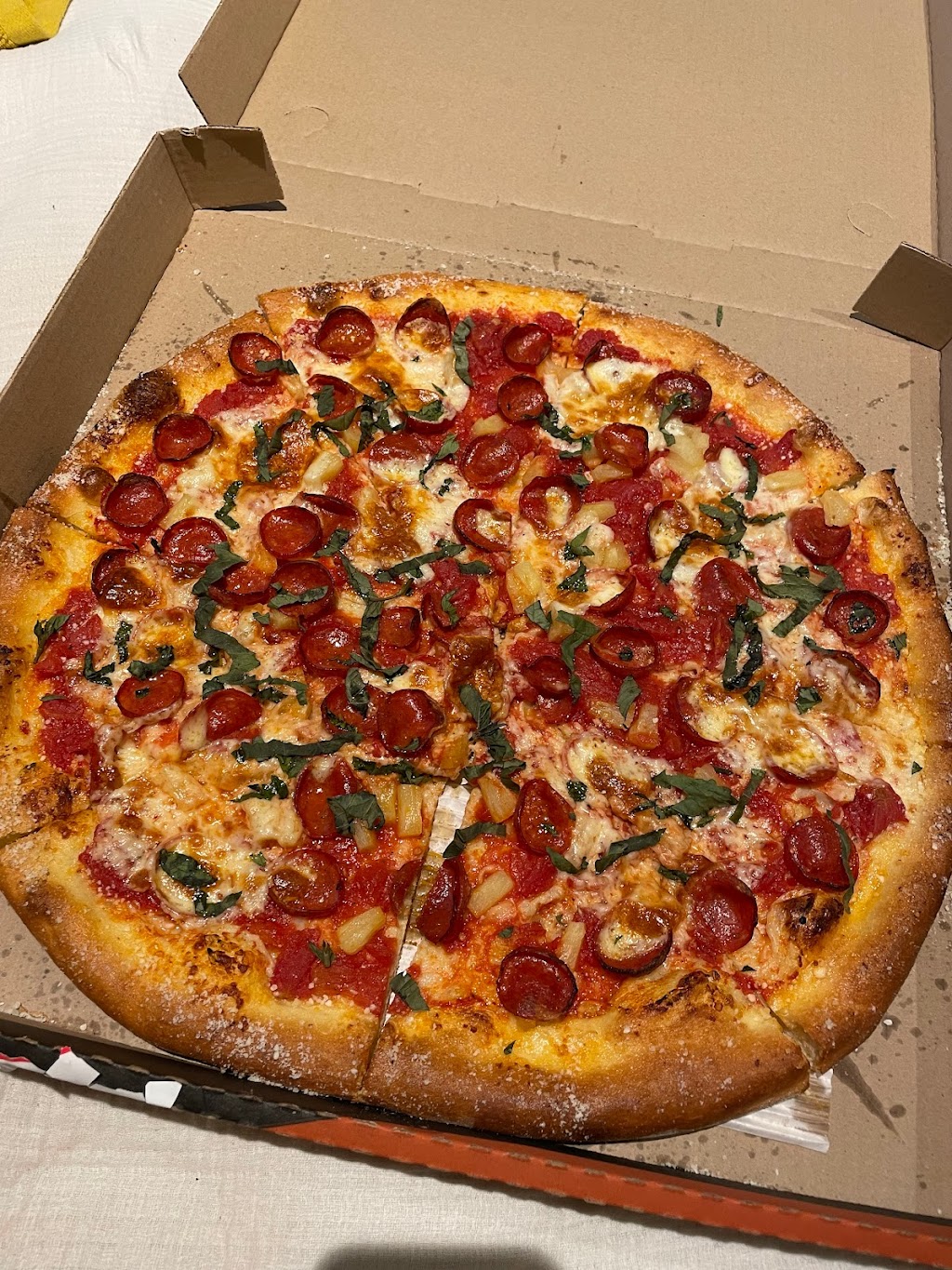 Tomato Pie Pizza Joint | 4902 Topanga Canyon Blvd, Woodland Hills, CA 91364 | Phone: (747) 888-9400