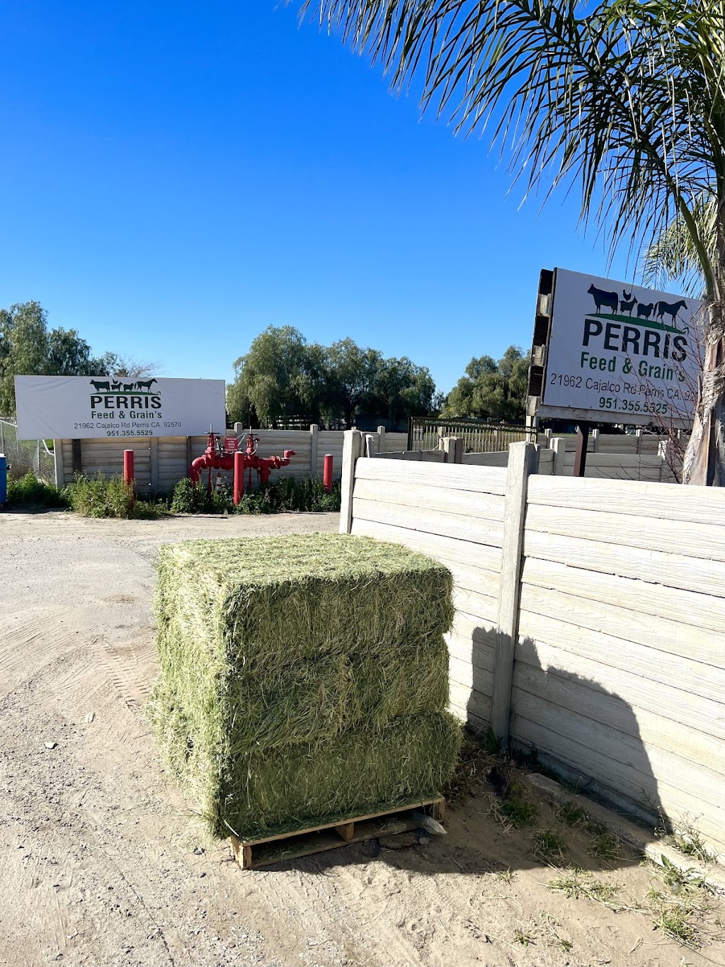 Perris Feed and Grain | 21962 Cajalco Rd, Perris, CA 92570, USA | Phone: (951) 355-5525