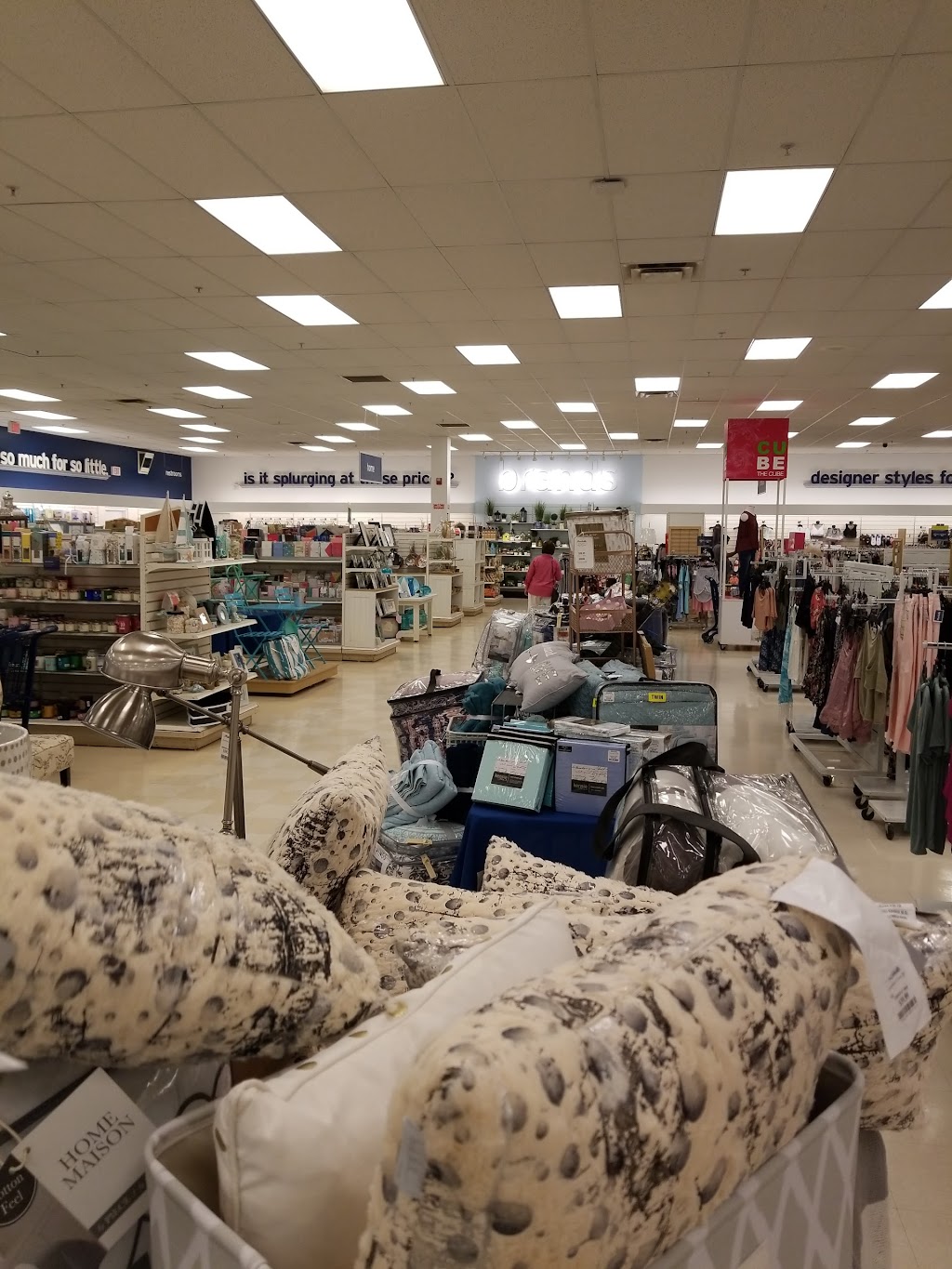 Marshalls | 12975 W Center Rd, Omaha, NE 68144, USA | Phone: (402) 333-8603