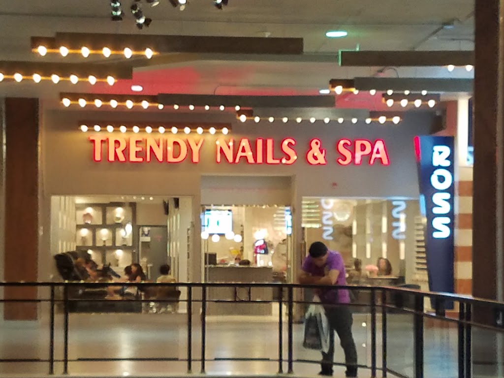 Trendy Nails & Spa | 8661 Colesville Rd, Silver Spring, MD 20910, USA | Phone: (240) 641-8625