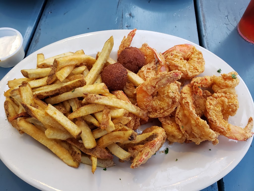 The Blue Crab Restaurant and Oyster Bar | 7900 Lakeshore Dr, New Orleans, LA 70124, USA | Phone: (504) 284-2898