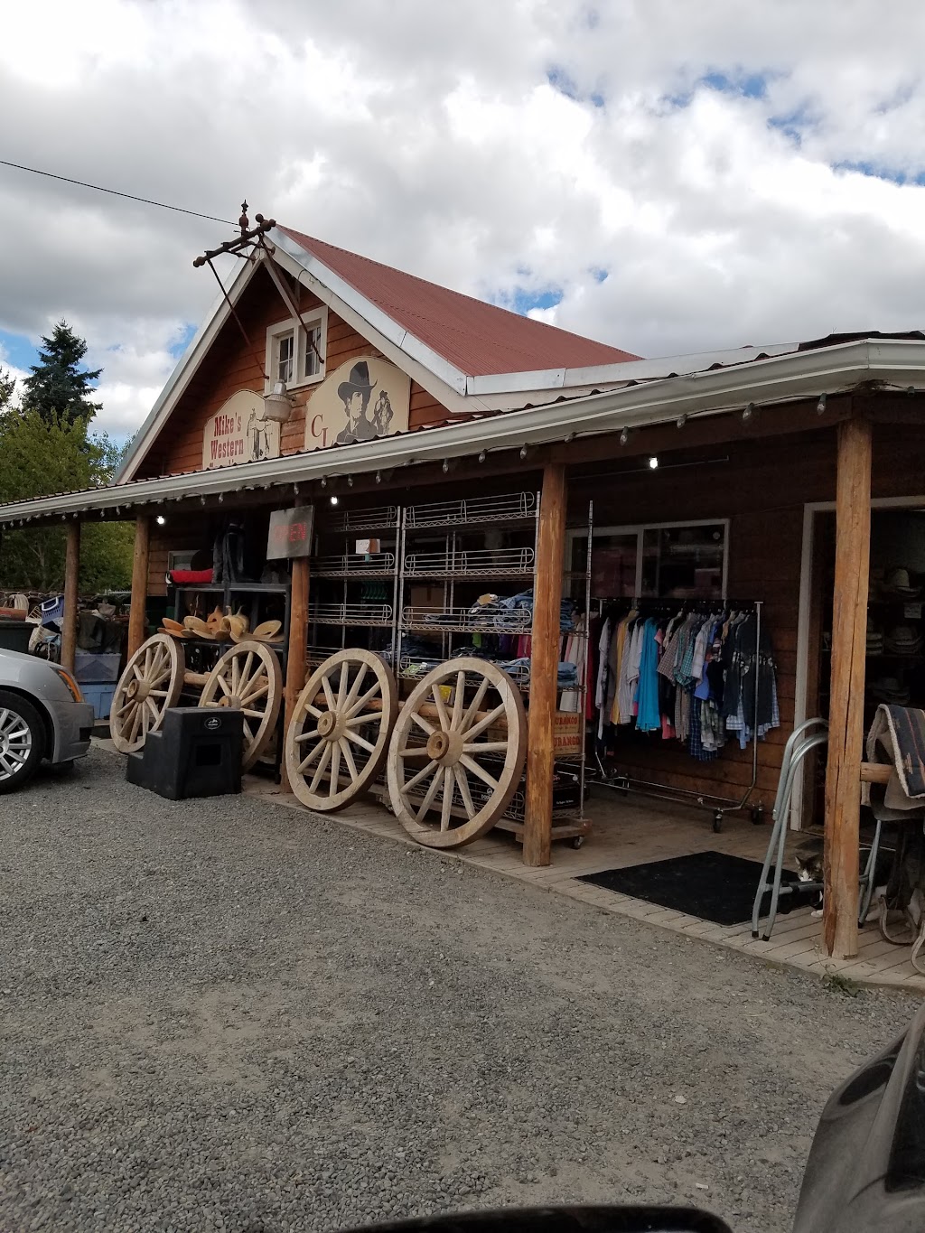 Mikes Western Suppliers & CL Western Apparel | 22929 SE 436th St, Enumclaw, WA 98022, USA | Phone: (360) 825-3991