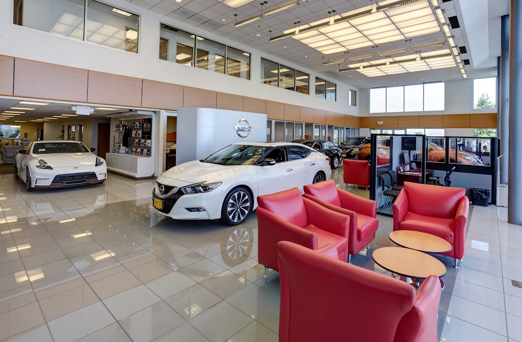 St. Charles Nissan | 5625 Veterans Memorial Pkwy, St Peters, MO 63376, USA | Phone: (636) 441-4481