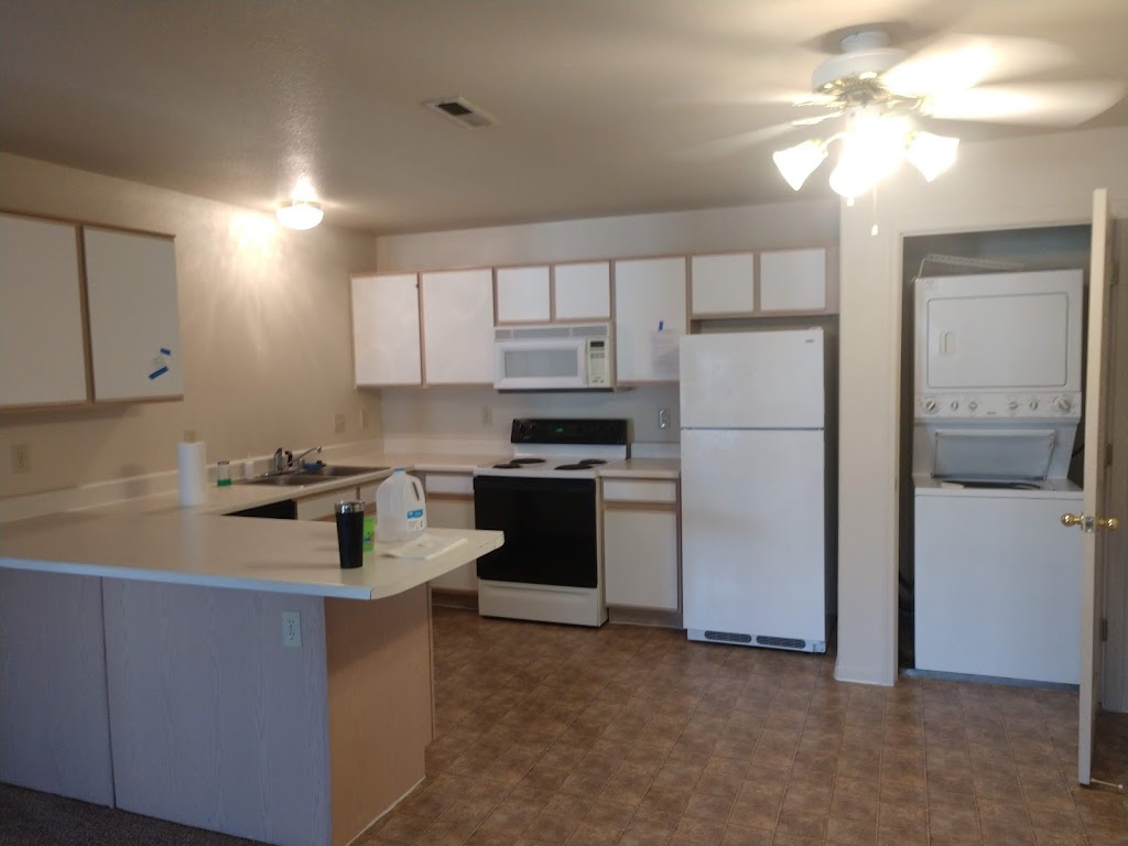 Silver Lake Apartments E | 7350 Silver Lake Rd, Reno, NV 89506 | Phone: (775) 971-3100