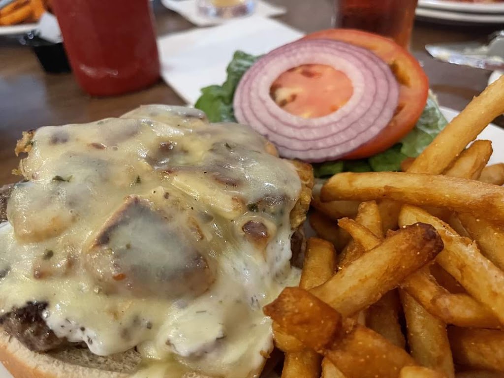 Amber Oaks Restaurant | 4798 E Lake Rd, Sheffield Lake, OH 44054, USA | Phone: (440) 240-8527