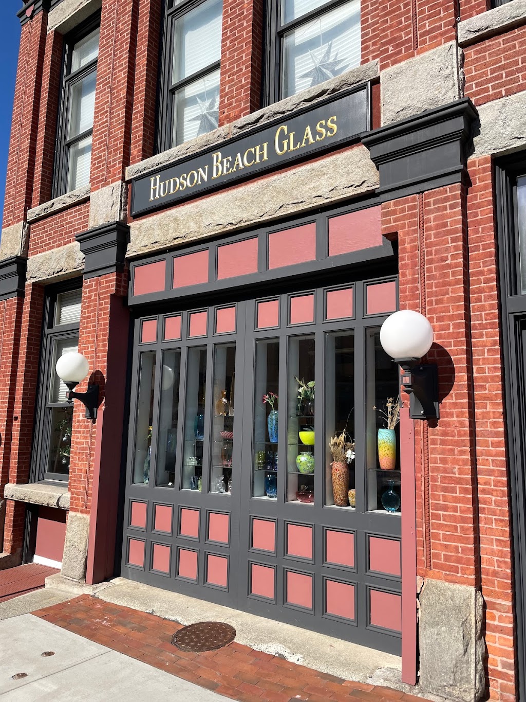 Hudson Beach Glass Inc | 162 Main St, Beacon, NY 12508, USA | Phone: (845) 440-0068