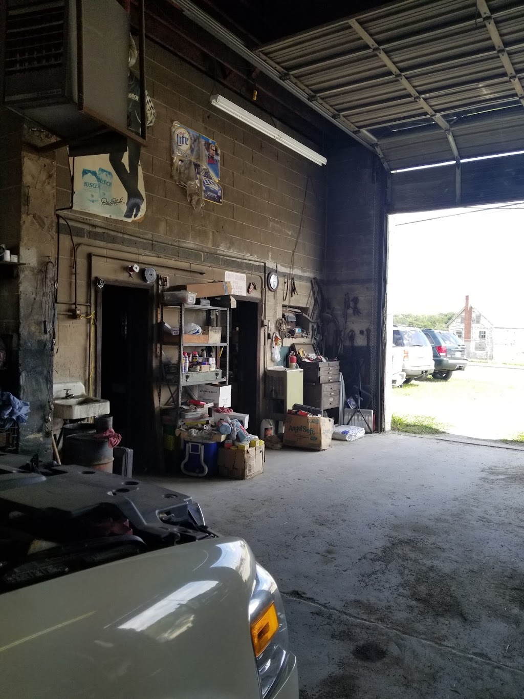 Shull Garage | 503 S Morgan St, Roxboro, NC 27573, USA | Phone: (336) 599-3981