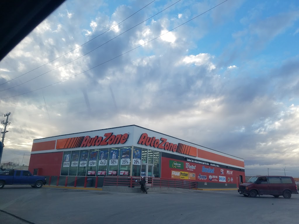 AutoZone Refacciones | Av. Tecnológico 10019, 32695 Juárez, Chih., Mexico | Phone: 656 633 3933