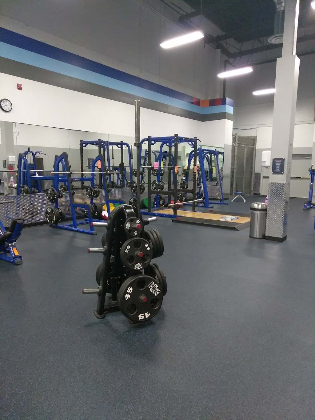 Crunch Fitness - Silverdale | 9577 Ridgetop Blvd NW, Silverdale, WA 98383, USA | Phone: (360) 698-6000