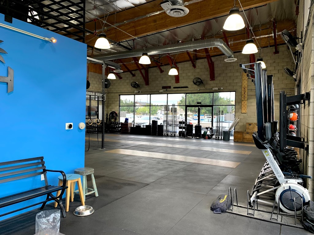 Metcon Long Beach (Formerly Crossfit Belmont Heights) | 2304 E 7th St, Long Beach, CA 90804, USA | Phone: (562) 582-7459