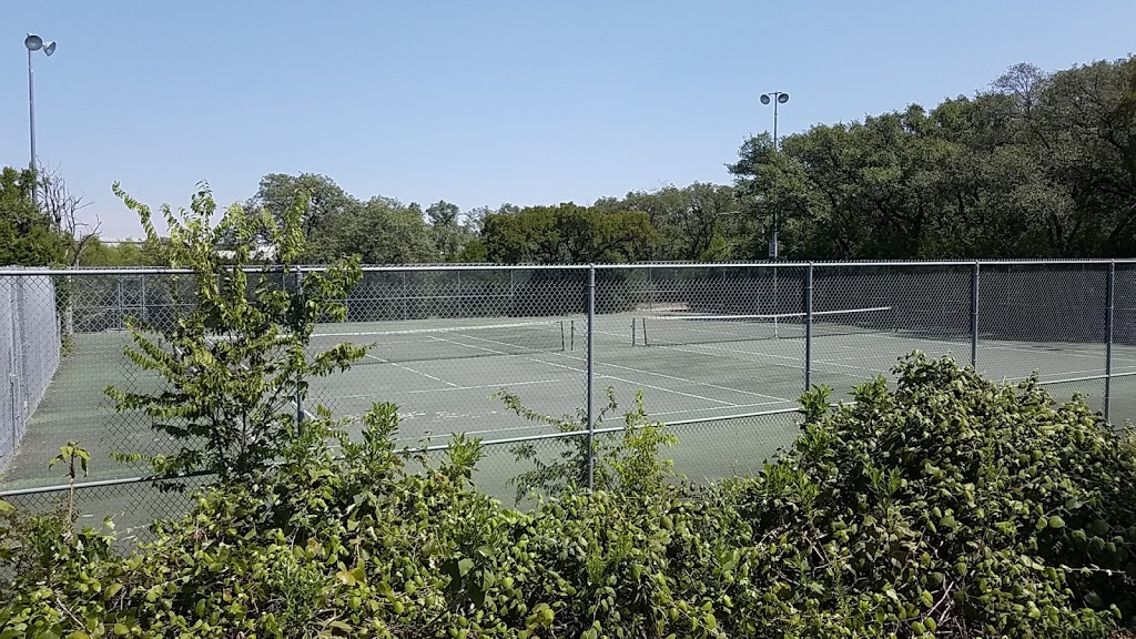 Riata Tennis Courts | 12371-, 12393 Riata Trace Pkwy, Austin, TX 78727, USA | Phone: (855) 222-3367