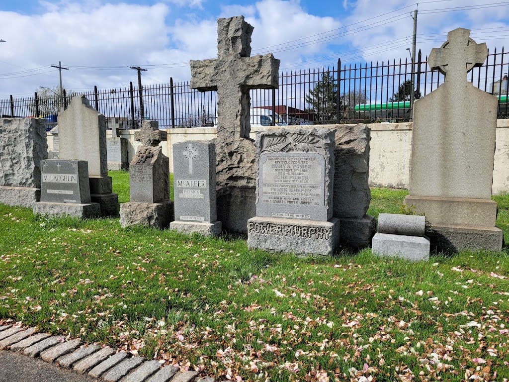 Old St Raymonds Cemetery | 1201 Balcom Ave, Bronx, NY 10465, USA | Phone: (718) 792-1133