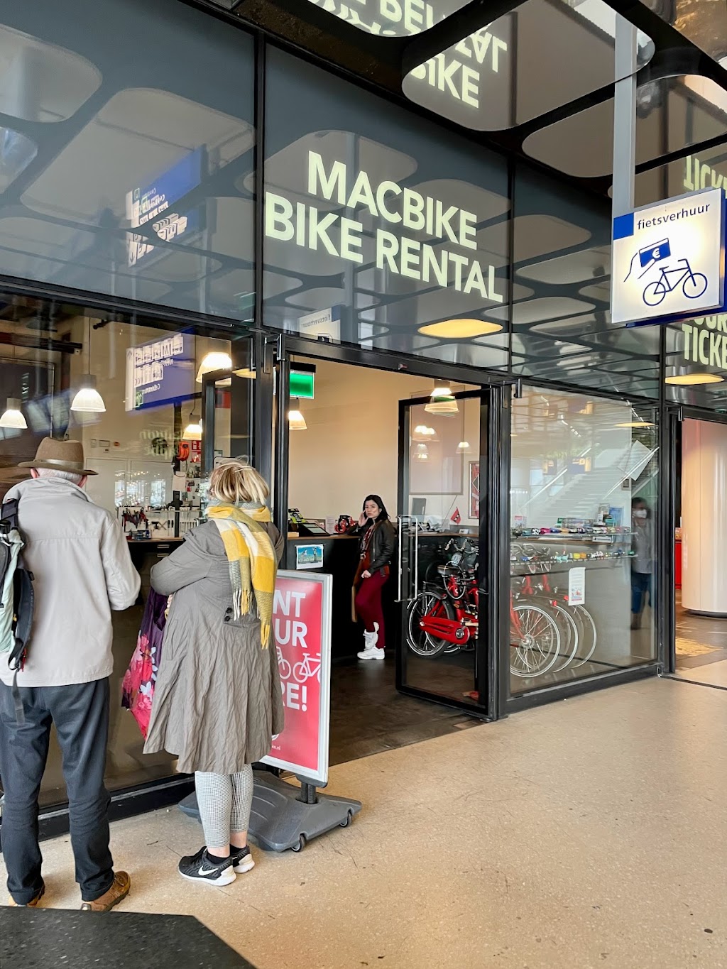 MacBike | Bike Rental Amsterdam | Central Station | De Ruijterkade 34, 1012 AA Amsterdam, Netherlands | Phone: 020 624 8391