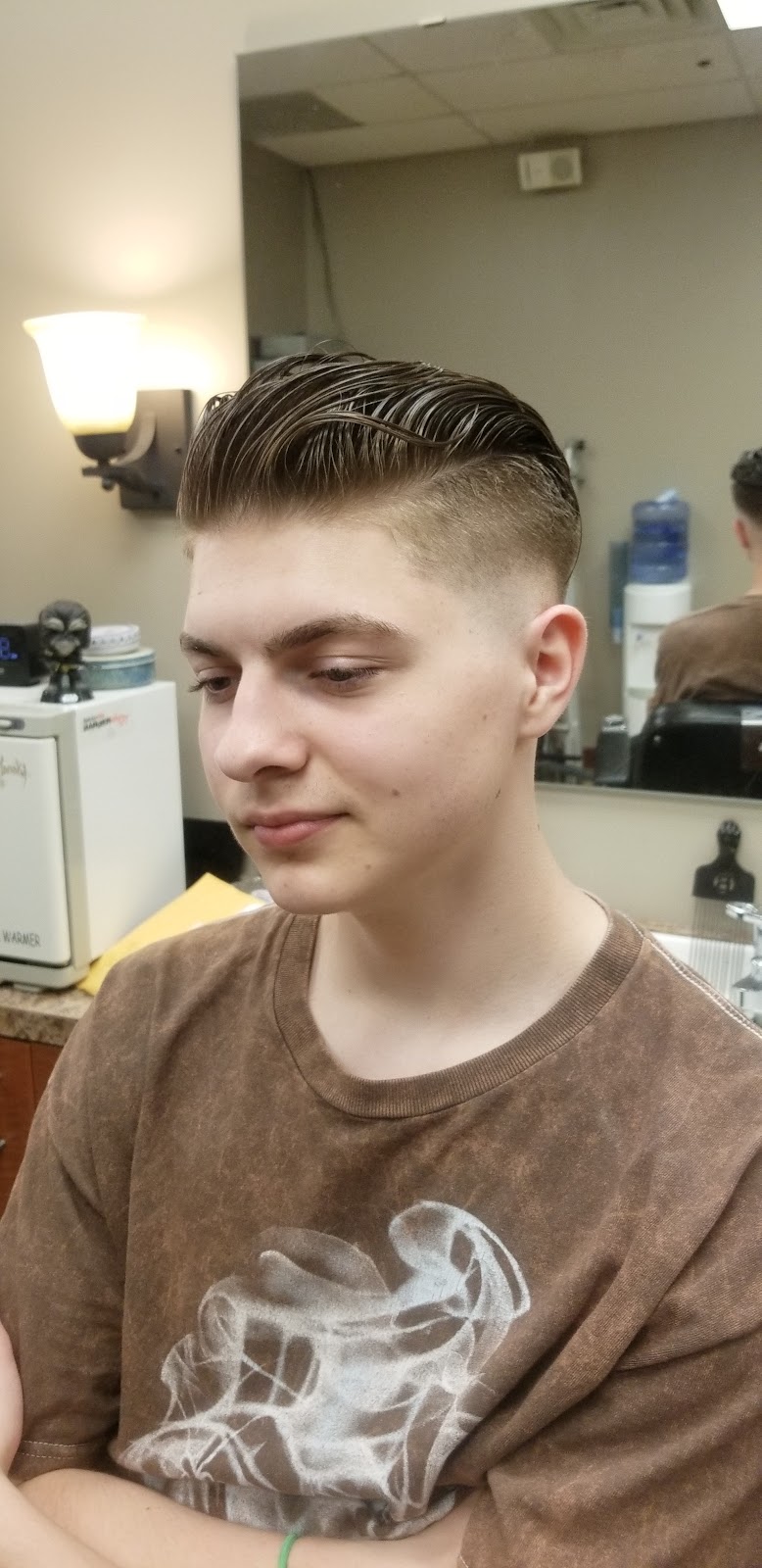 Jesses Barber Shop | 14 Shady Oak Rd, Hopkins, MN 55343, USA | Phone: (952) 933-9988