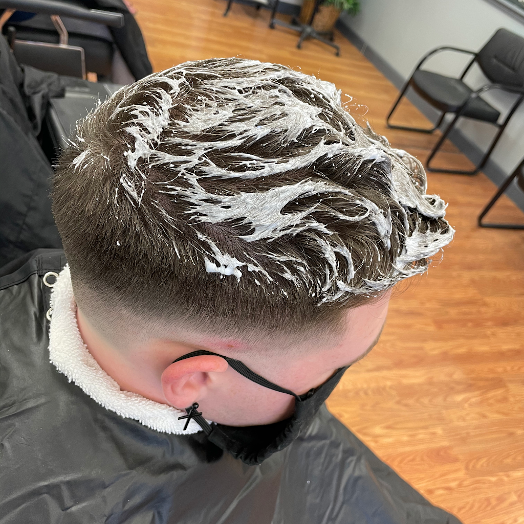 Minhs Barbershop | 8383 Piney Orchard Pkwy, Odenton, MD 21113, USA | Phone: (443) 306-6448