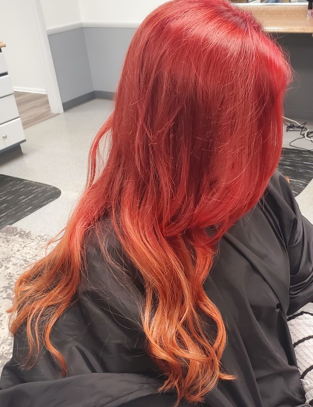 A Kut Above Salon | 6335 Central Ave, Portage, IN 46368, USA | Phone: (219) 762-5048