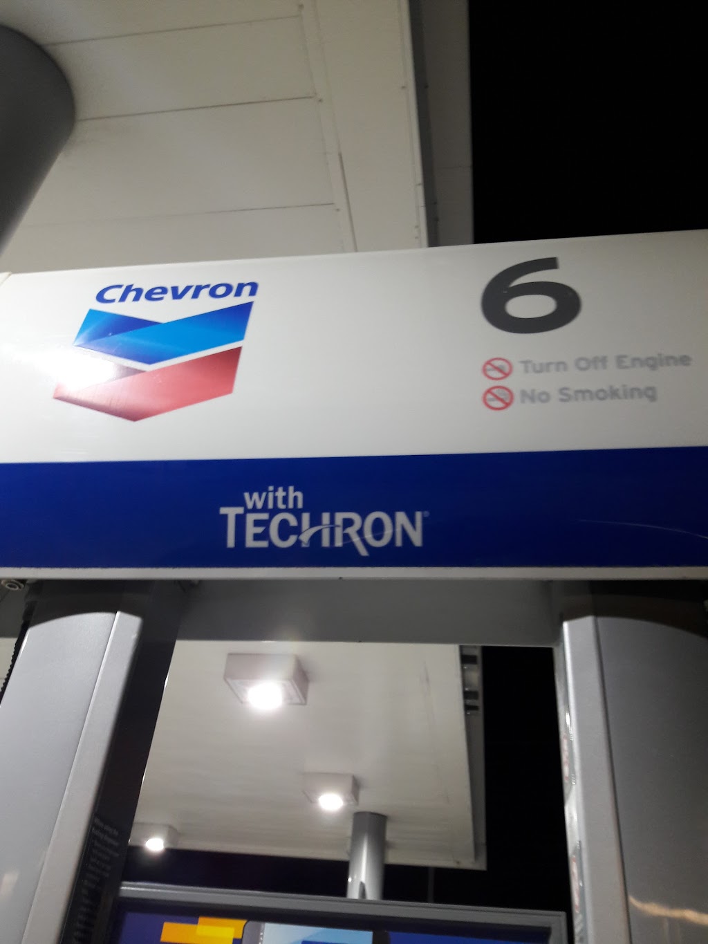 Chevron | 500 Lawrence Expy, Santa Clara, CA 95051, USA | Phone: (408) 985-0868