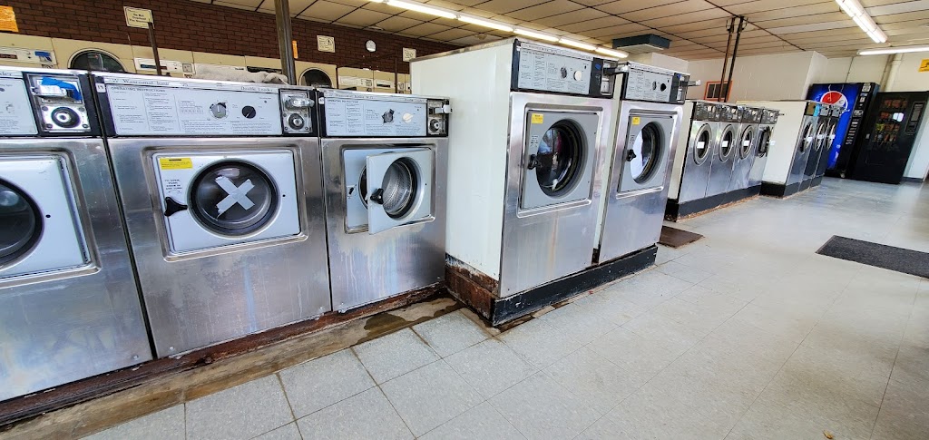 Vevay Coin Laundry | 101 W Market St, Vevay, IN 47043, USA | Phone: (812) 427-2029