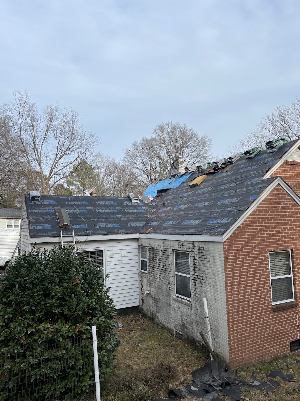 HLH Roofing | 105 Villa Ln, Davidson, NC 28036, USA | Phone: (704) 773-9065