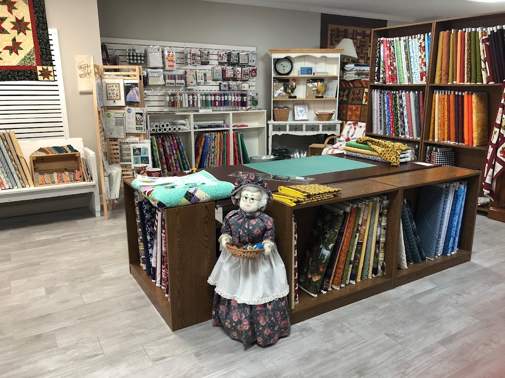 Scrappy Rooster Quilt Shop 211 N Lee St, Kingsland, GA 31548