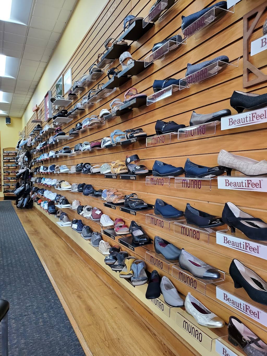 Van Dyke & Bacon Shoes | 9150 Baltimore National Pike #19, Ellicott City, MD 21042, USA | Phone: (410) 750-2737