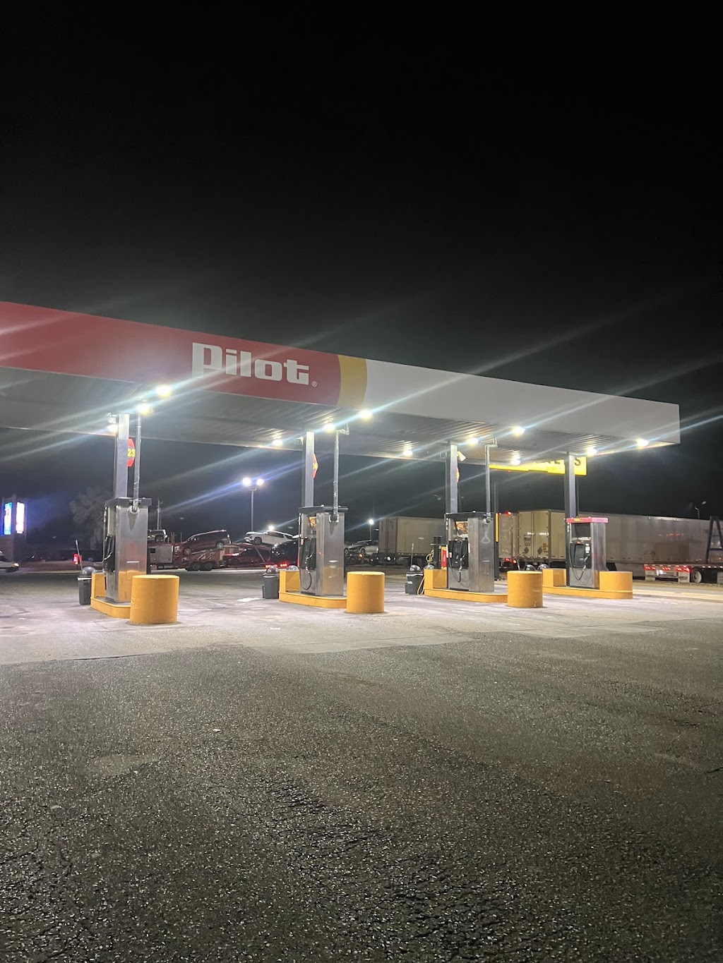 Pilot Travel Center | 3000 N 32nd St, Muskogee, OK 74401, USA | Phone: (918) 686-7856