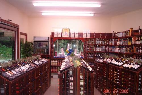 Peekskill Wine & Liquor | 2141 Crompond Rd, Cortlandt, NY 10567 | Phone: (914) 930-8105