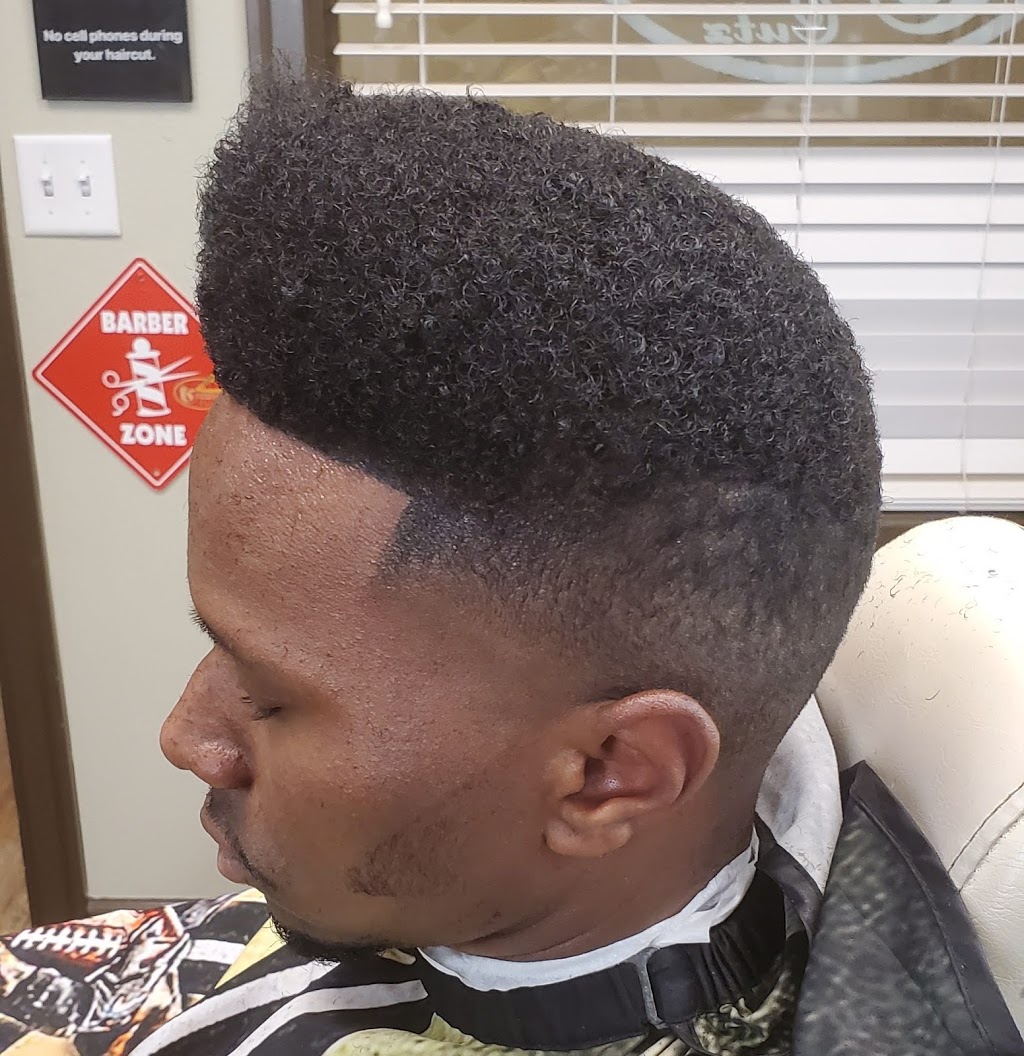 CROWNSCutzstudio barbershop (@salons by jc) | 11200 Broadway St suite 1410 room 6, Pearland, TX 77584, USA | Phone: (281) 902-8373